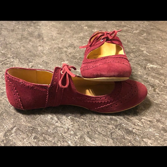 Livie and Luca Women’s suede flats. Size 6.5 - Picture 5 of 7